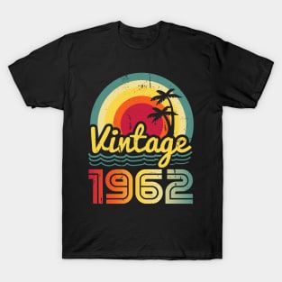 Vintage 1962 Made in 1962 61th birthday 61 years old Gift T-Shirt